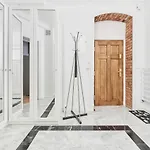 Wrocław Wapienna Apartment by Renters Prestige