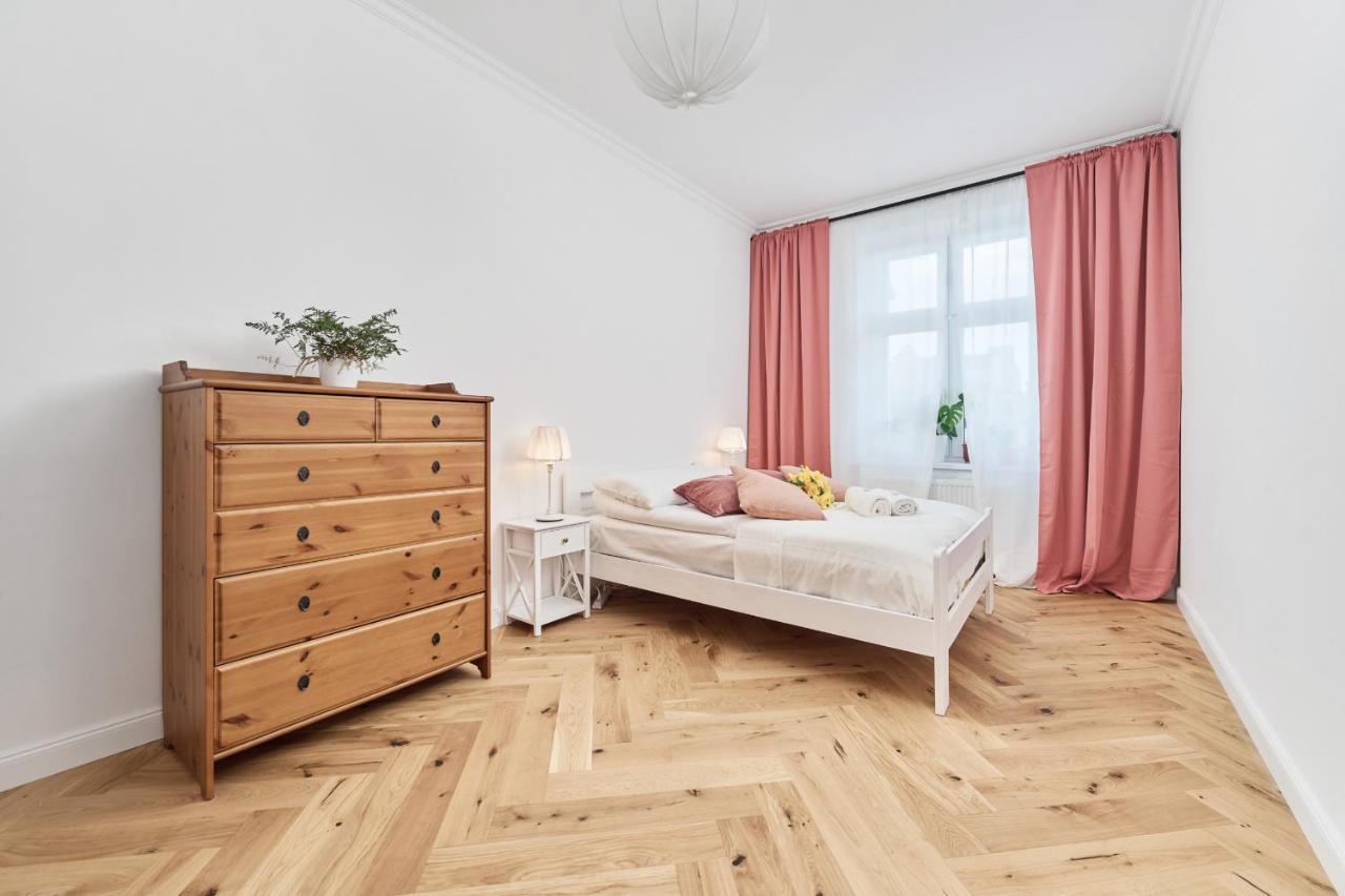 Wapienna By Renters Prestige Apartment